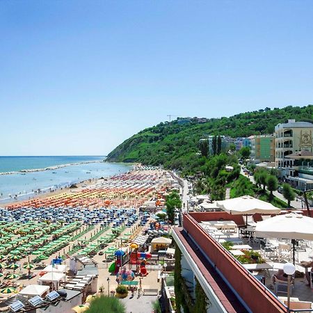 Giovanna Regina Hotel Gabicce Mare Exterior photo