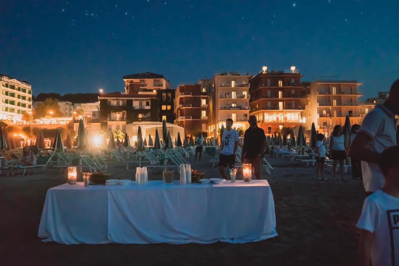 Giovanna Regina Hotel Gabicce Mare Exterior photo