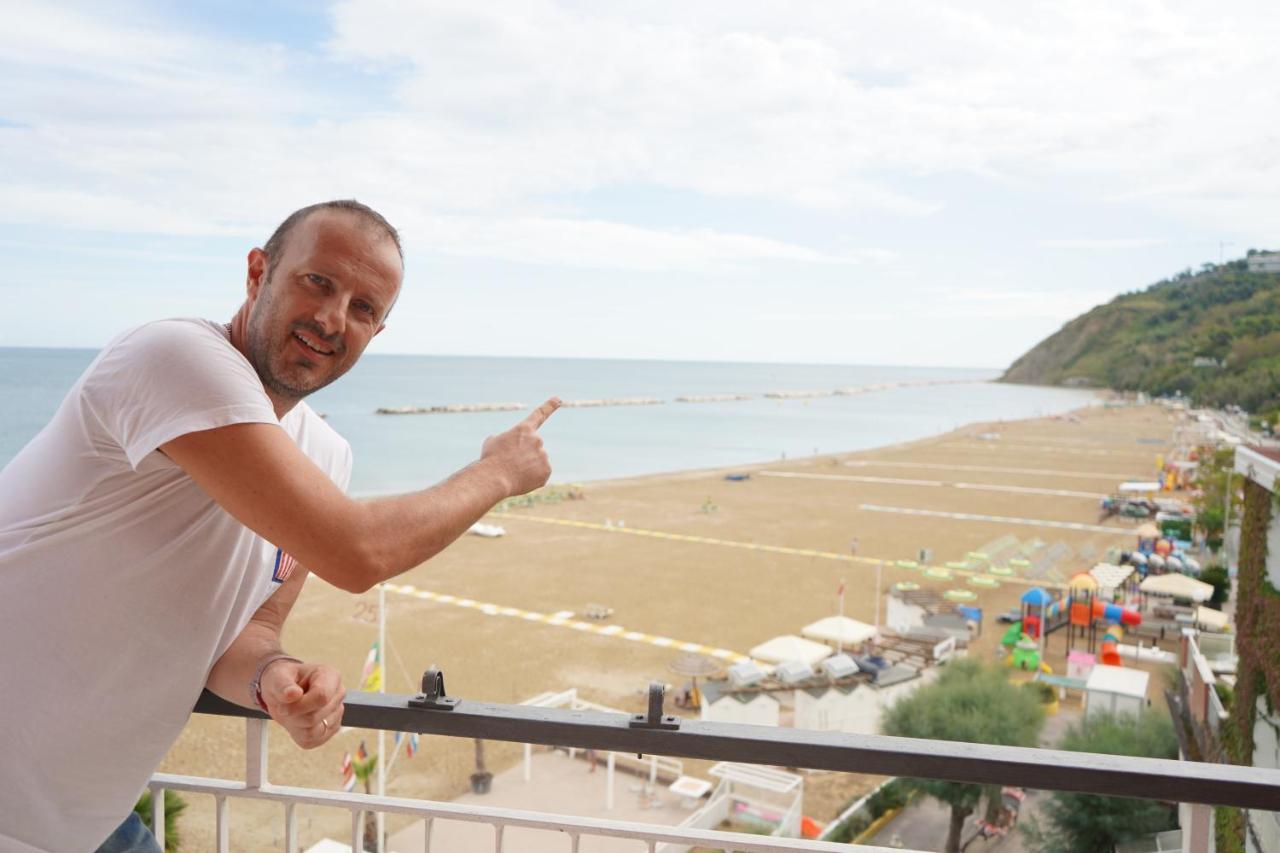 Giovanna Regina Hotel Gabicce Mare Exterior photo