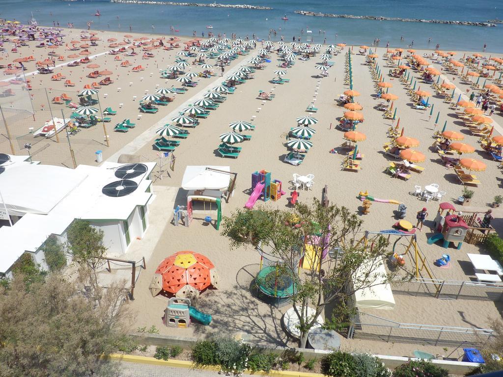Giovanna Regina Hotel Gabicce Mare Exterior photo